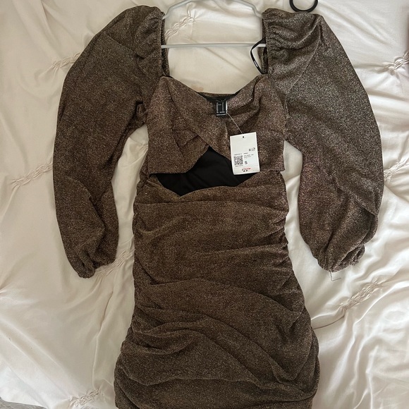 NWT Forever 21 Gold Cut Out Dress - Picture 6 of 6